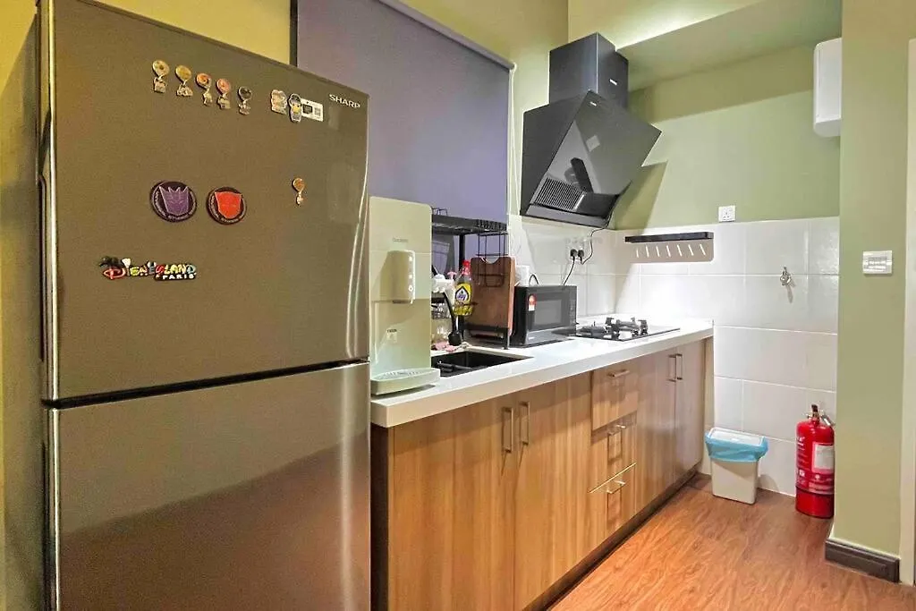 Apartment Cozy Designer Suite @ Klia Sepang